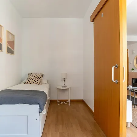 Ab North Barcelona Santa Coloma de Gramenet